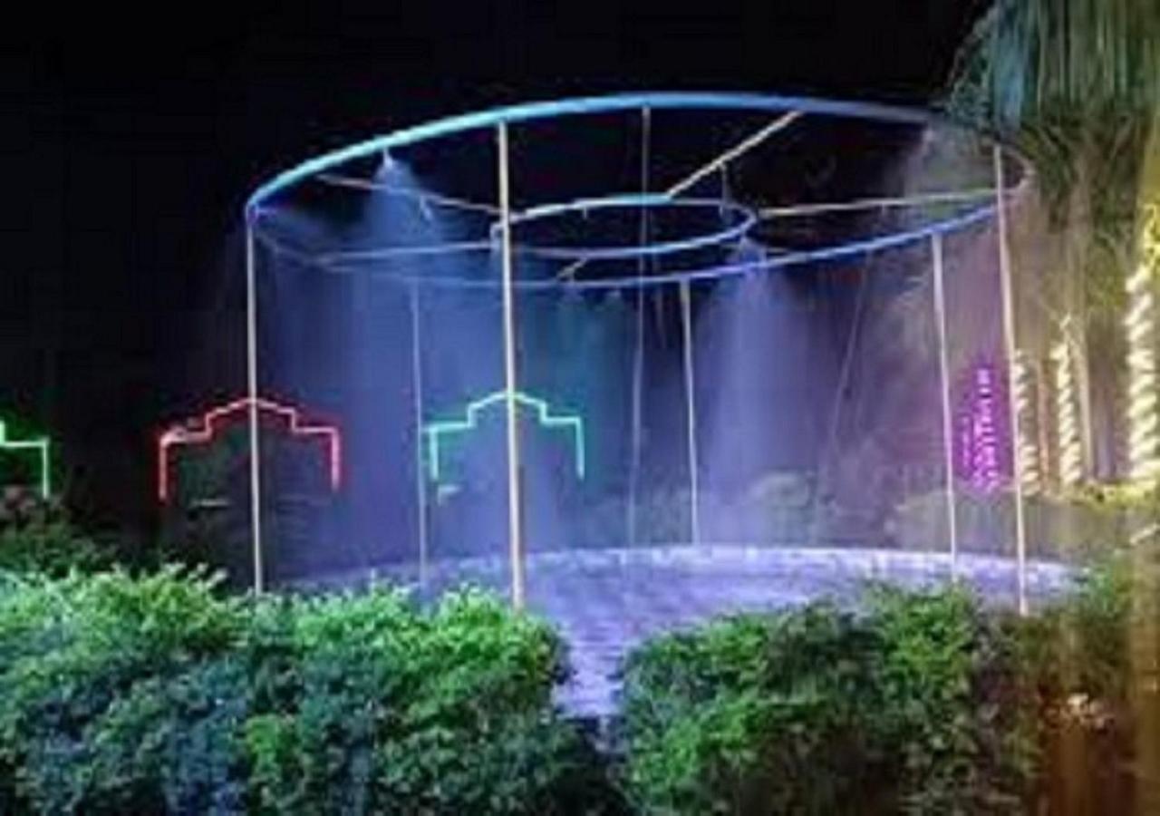 Hotel Metro Palace Resort Karjat Zewnętrze zdjęcie