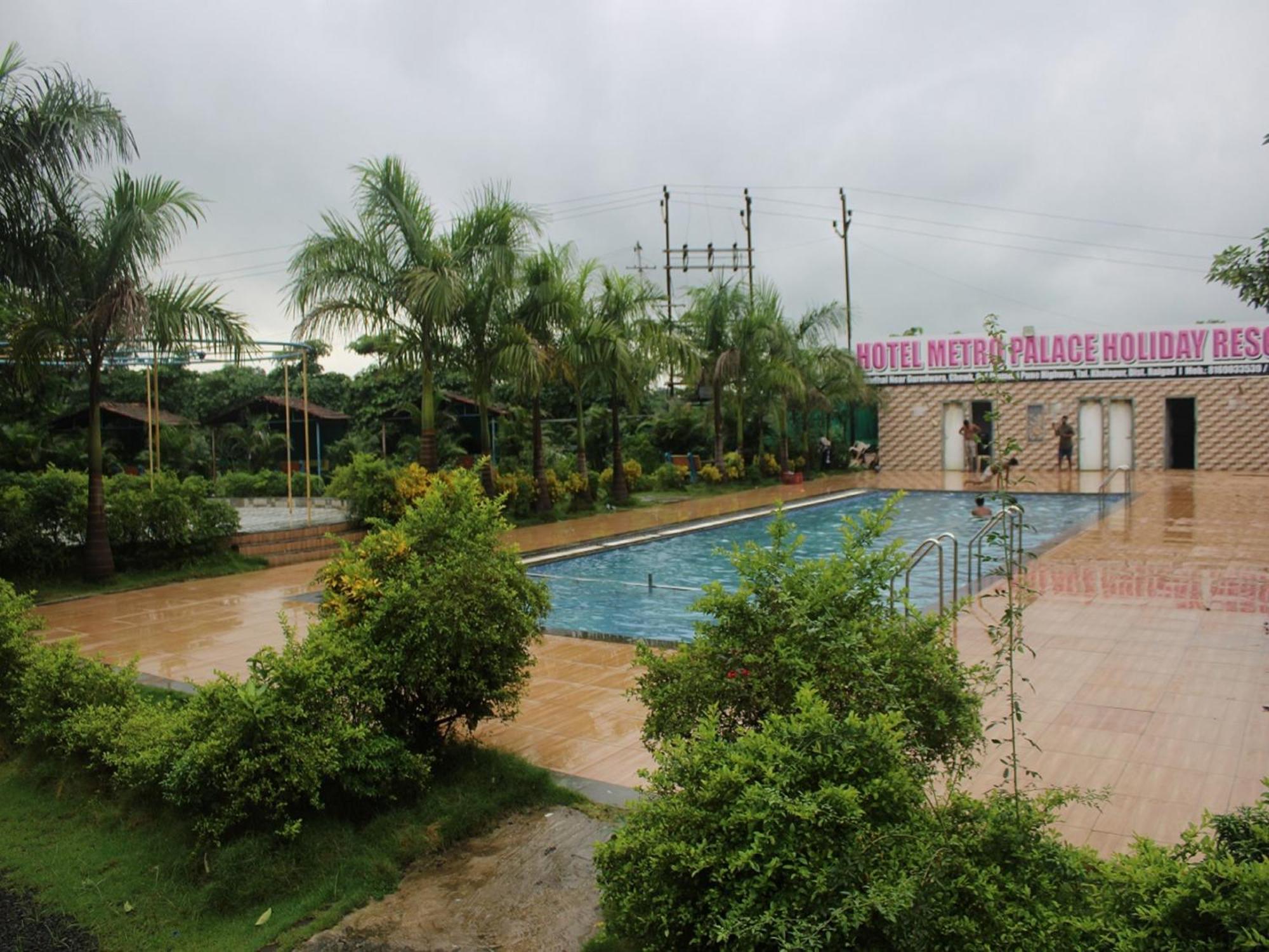 Hotel Metro Palace Resort Karjat Zewnętrze zdjęcie