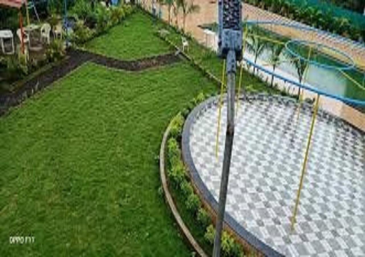 Hotel Metro Palace Resort Karjat Zewnętrze zdjęcie